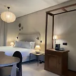 Casa Teva Boutique By Chic&basic Hotel 4*